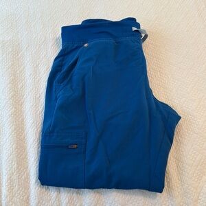 Zamora Figs Joggers Women’s petite- L